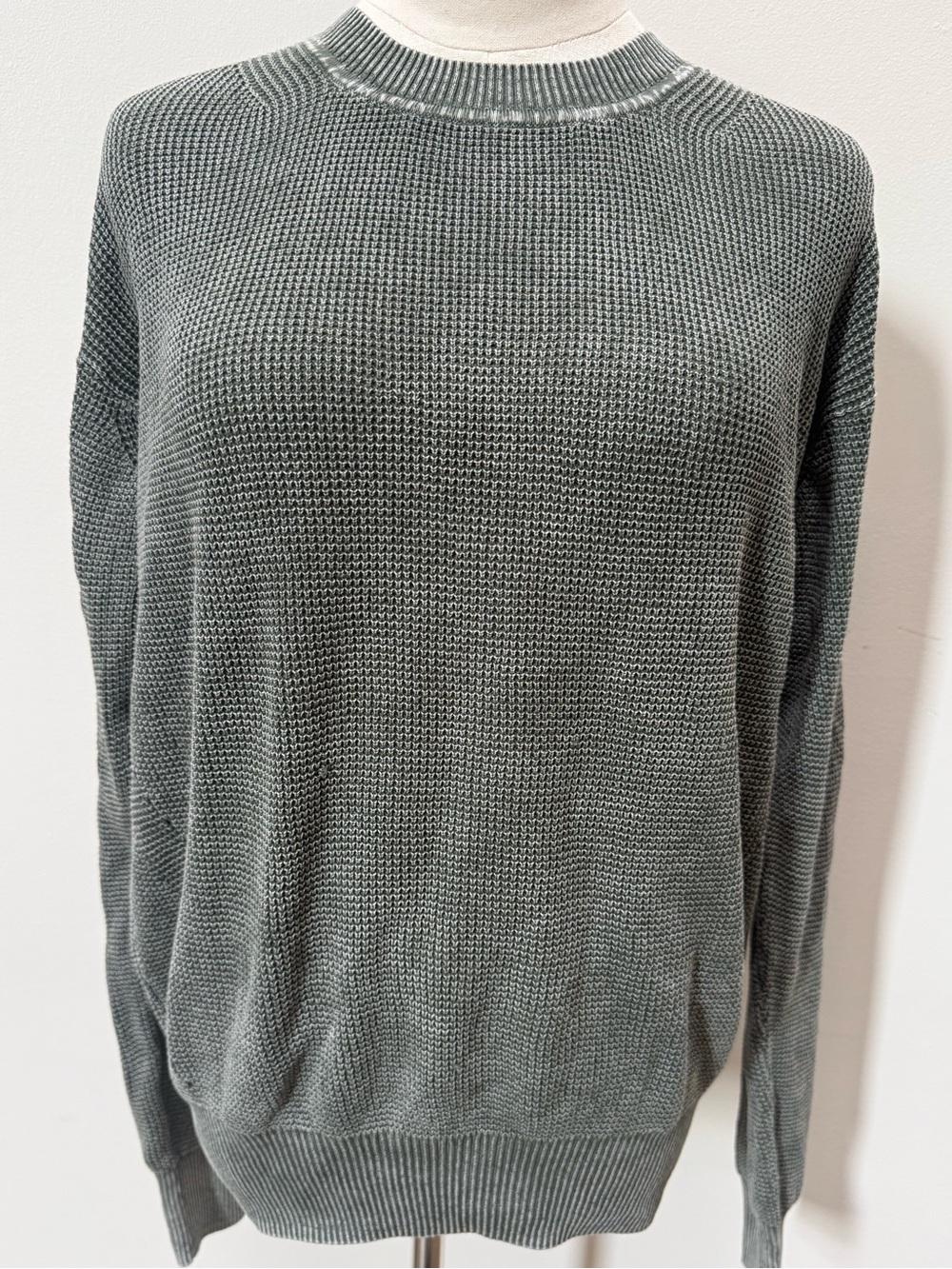 NWOT Faherty small Green Knit Sweater